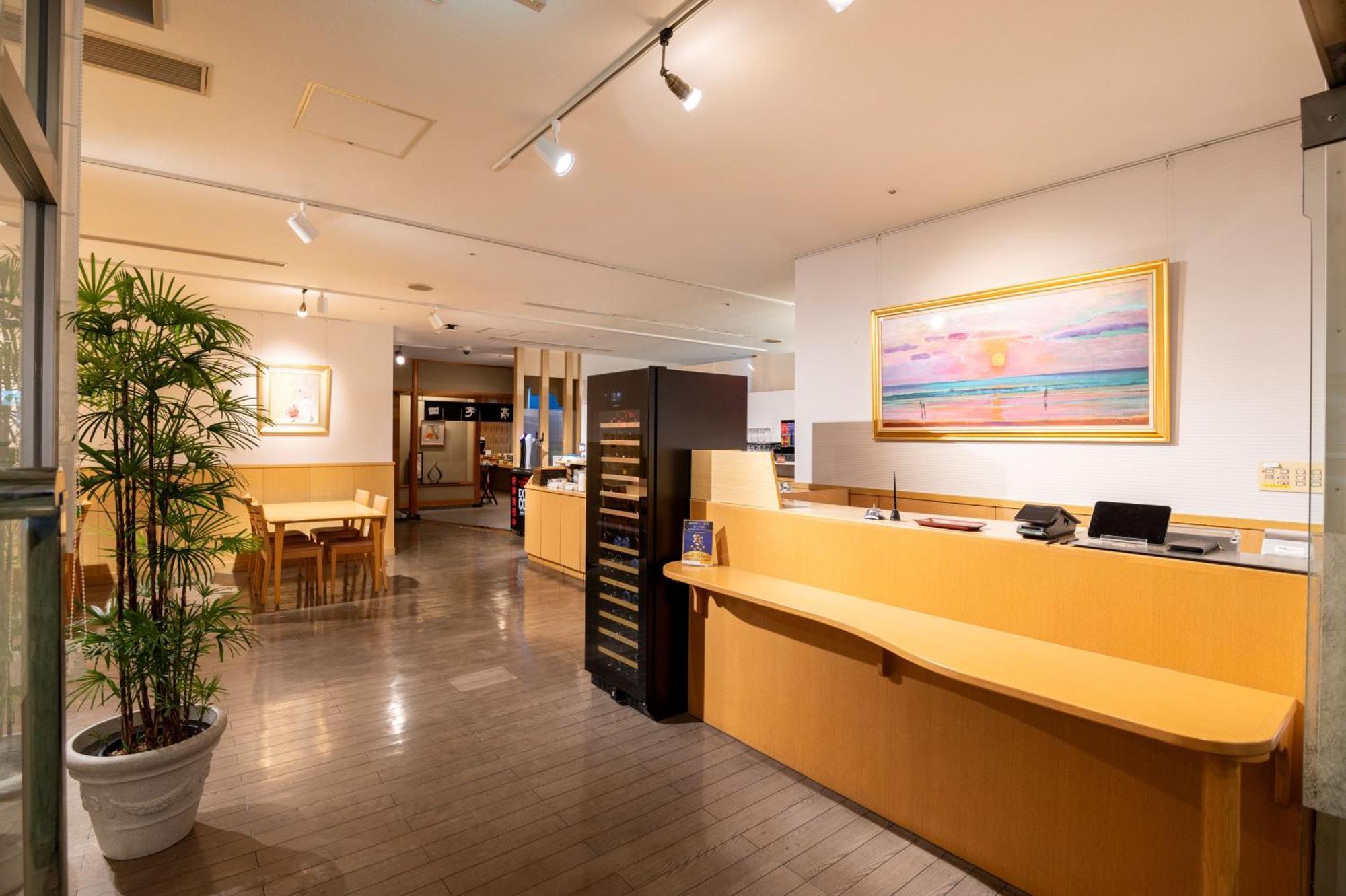 Onomichi Kokusai Hotel Esterno foto